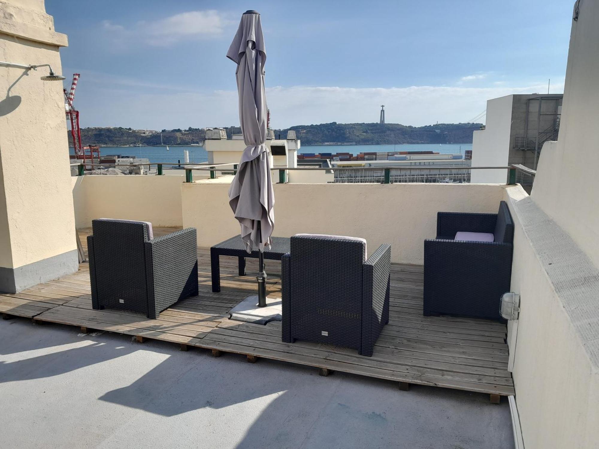 Apartamento Sobre O Rio Lisboa Ngoại thất bức ảnh